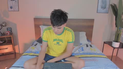 Snapshot of justinbiler chatting on 10, 9, 2025 Justin online show from 10, 9, 2025