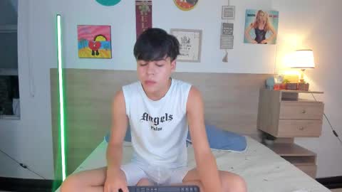 Snapshot of justinbiler chatting on 14, 10, 2025 Justin online show from 14, 10, 2025