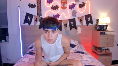 Snapshot of justinbiler chatting on 22, 10, 2025 Justin online show from 22, 10, 2025