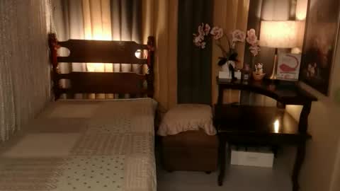 Snapshot of justine_hunk chatting on 5, 10, 2025 justine_hunk online show from 5, 10, 2025
