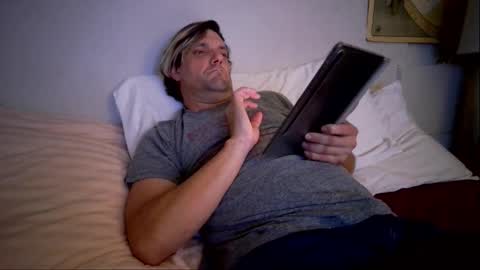 Snapshot of justinnorthwood chatting on 12, 11, 2025 JustinNorthwood online show from 12, 11, 2025