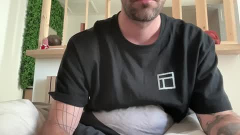 Snapshot of justmeandyou00 chatting on 13, 2, 2025 justmeandyou00 online show from 13, 2, 2025