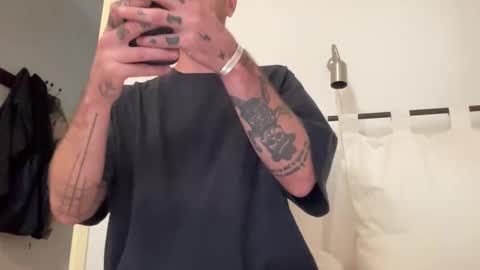 justmeandyou00 online show from 7, 11, 2025