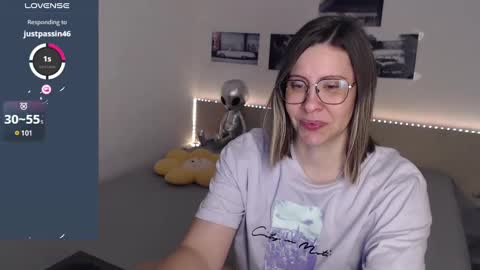 Snapshot of justmexy7 chatting on 17, 1, 2025 Julie online show from 17, 1, 2025