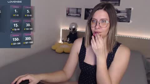 Snapshot of justmexy7 chatting on 2, 2, 2025 Julie online show from 2, 2, 2025