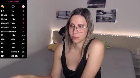 Snapshot of justmexy7 chatting on 23, 9, 2025 Julie online show from 23, 9, 2025