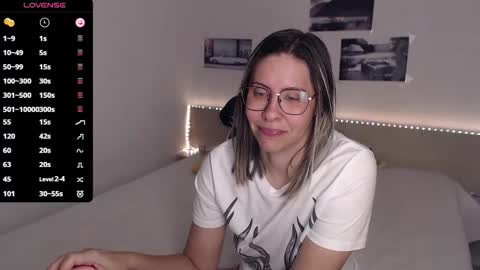 Snapshot of justmexy7 chatting on 12, 11, 2025 Julie online show from 12, 11, 2025