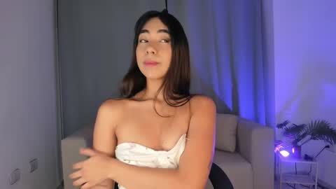 Snapshot of jvenuss chatting on 9, 11, 2025 ees 3 online show from 9, 11, 2025