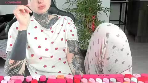 Snapshot of k_and_alice chatting on 6, 5, 2026 Alice online show from 6, 5, 2026