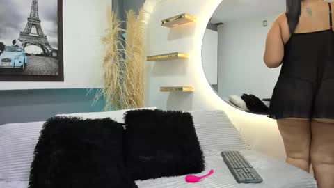 Antonella online show from 11, 11, 2025