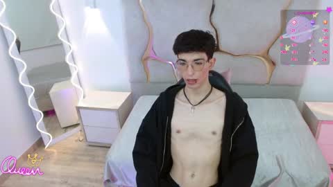 kai_tay1 online show from 9, 4, 2026