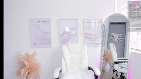 Snapshot of kaia_cam chatting on 9, 3, 2025 online show from 9, 3, 2025