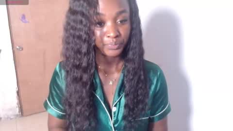 Snapshot of kaiadebayo chatting on 12, 10, 2025 Angie online show from 12, 10, 2025