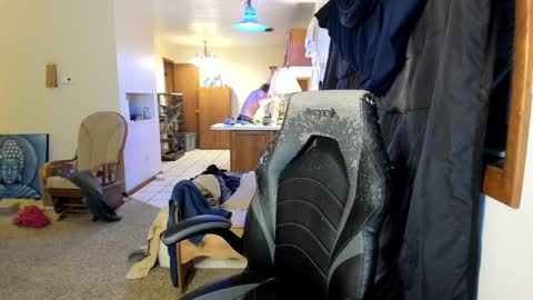 Snapshot of kaiku77 chatting on 4, 10, 2025 Kaiku77 online show from 4, 10, 2025