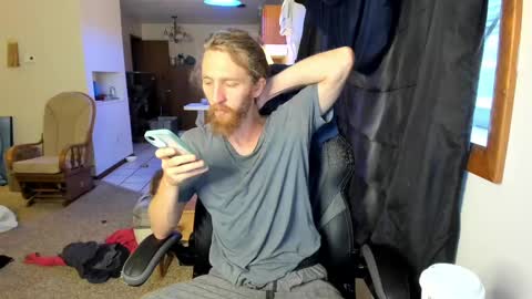 Snapshot of kaiku77 chatting on 7, 10, 2025 Kaiku77 online show from 7, 10, 2025