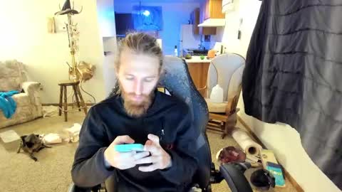 Snapshot of kaiku77 chatting on 28, 10, 2025 Kaiku77 online show from 28, 10, 2025