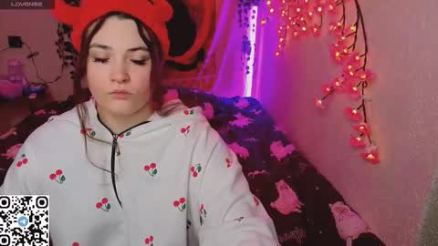 Snapshot of kaisythesmall chatting on 5, 12, 2025 Kessy online show from 5, 12, 2025