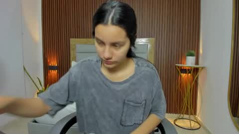 Snapshot of kaitt_ chatting on 17, 4, 2026 KAITT online show from 17, 4, 2026