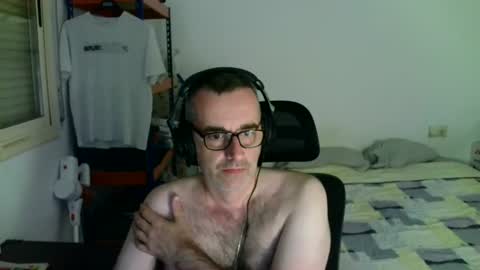 Snapshot of kalem48 chatting on 5, 7, 2026 MusicMen49 online show from 5, 7, 2026