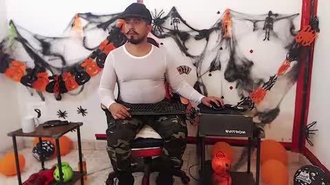 Snapshot of kalethbigdick88 chatting on 1, 11, 2025 Kaleth online show from 1, 11, 2025