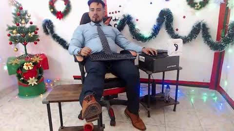 Snapshot of kalethbigdick88 chatting on 26, 11, 2025 Kaleth online show from 26, 11, 2025