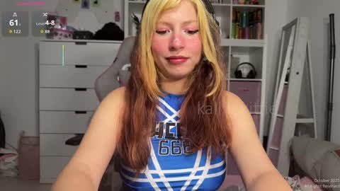 Snapshot of kalina_kittie chatting on 8, 10, 2025 Kalina Kittie online show from 8, 10, 2025