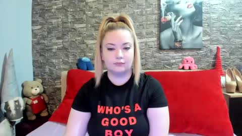 Snapshot of kalindahot chatting on 27, 9, 2025 kalindahot online show from 27, 9, 2025