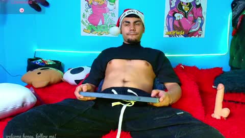 Snapshot of kalivan_voinesscu chatting on 16, 12, 2024 K A L I online show from 16, 12, 2024