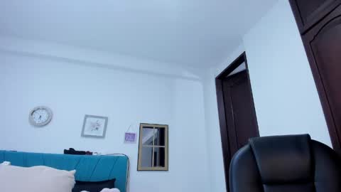 Kamilalopez online show from 20, 5, 2026