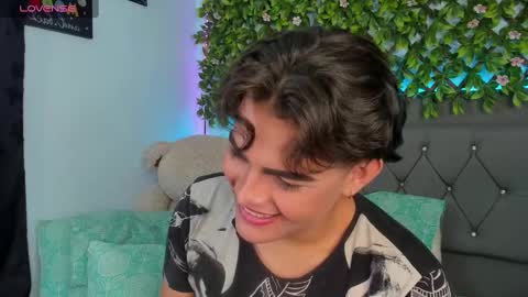 Snapshot of kami_22 chatting on 25, 1, 2025 camilo independent model online show from 25, 1, 2025