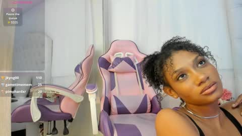 Snapshot of kamila_arias chatting on 12, 12, 2024 online show from 12, 12, 2024