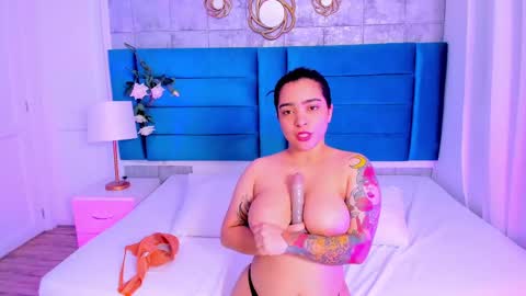 Kamila Betancourt online show from 11, 3, 2025