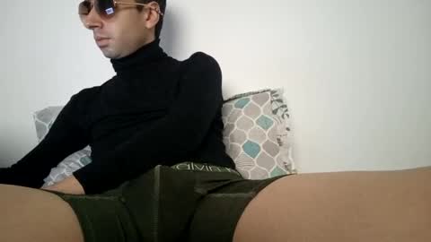 Snapshot of kamilo18655187 chatting on 1, 1, 2025 kamilo24 online show from 1, 1, 2025