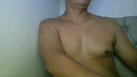 Snapshot of kamilo69_ chatting on 14, 12, 2025 Kamilo online show from 14, 12, 2025