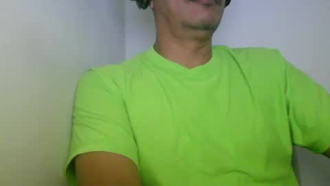 Snapshot of kamilo69_ chatting on 1, 2, 2026 Kamilo online show from 1, 2, 2026