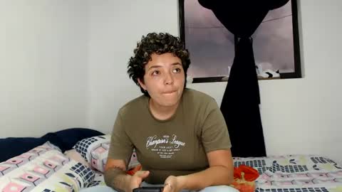 Snapshot of kammy_cami chatting on 16, 7, 2026 kammy y camila online show from 16, 7, 2026