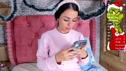 Snapshot of kandygirl_023 chatting on 31, 12, 2024 hello Im Danni online show from 31, 12, 2024