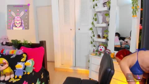 hello  Im Danni online show from 28, 2, 2026