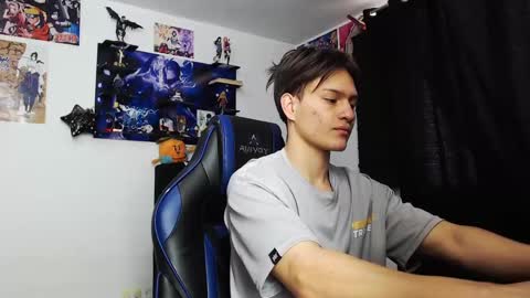 Snapshot of kanekixxxhot chatting on 13, 10, 2025 andres online show from 13, 10, 2025