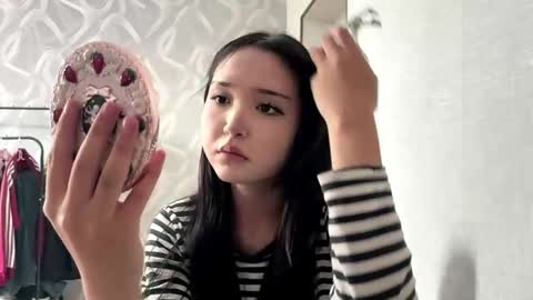 Lily online show from 3, 5, 2026