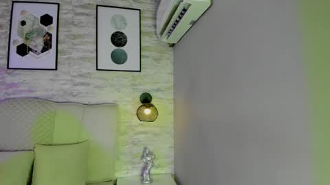 Snapshot of kanna02 chatting on 18, 11, 2025 Kanna online show from 18, 11, 2025