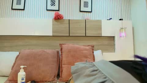 kaoriabyss online show from 5, 2, 2026