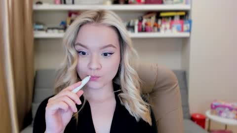 Kara. Off from 15th till 24th of December online show from 18, 4, 2026