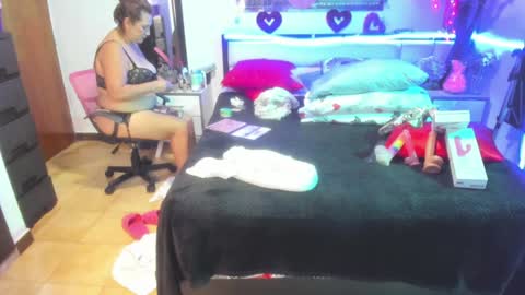 Karen online show from 3, 12, 2024