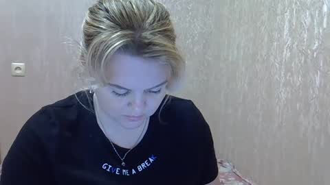 karennelsonx online show from 18, 1, 2025
