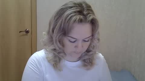 karennelsonx online show from 14, 10, 2025