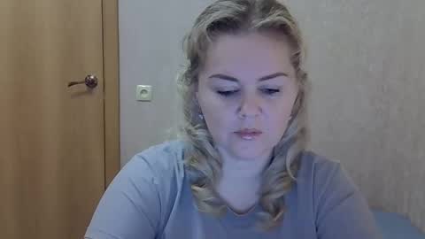 karennelsonx online show from 25, 11, 2025