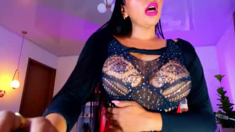 Snapshot of karina4squirt chatting on 18, 12, 2025 karina4squirt online show from 18, 12, 2025