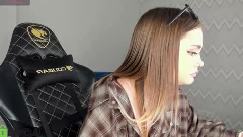 karina_broks online show from 11, 11, 2025