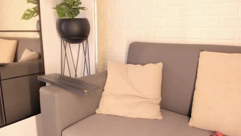 Snapshot of karina_gomez_18 chatting on 26, 2, 2025 Kari online show from 26, 2, 2025
